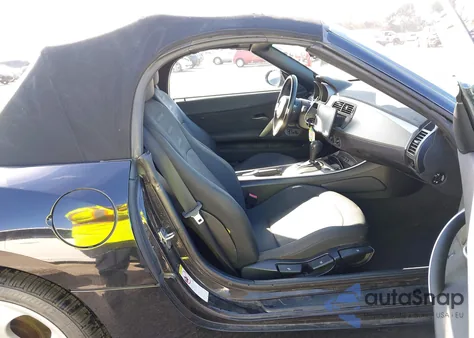 2003 BMW Z4 2.5I z USA, uszkodzony, nr VIN 4USBT33443LS44005